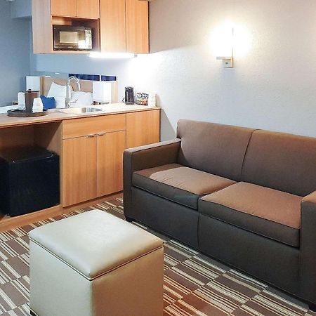 Starkville Inn & Suites Extérieur photo